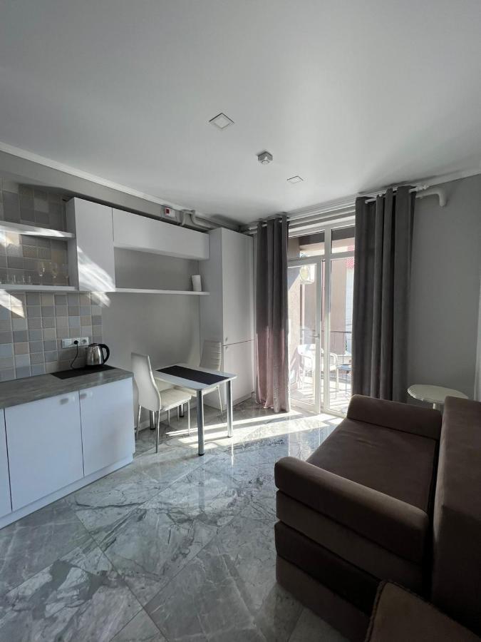 Aparthotel City Center Chisinau Exterior photo